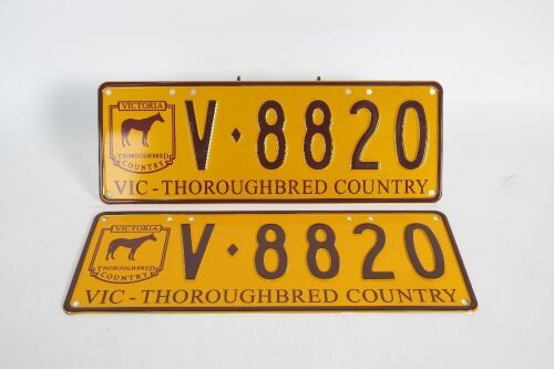 Victorian Special Interest 'Thoroughbred Country' Plates V-8820 - NO RESERVE
