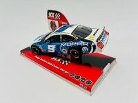 KASEY KAHNE: Three 1:32 scale Nascar slot cars by SCX including one signed model together with a signed photograph [Location: Sydney] - 9