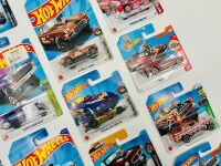 HOT WHEELS: A group of 25 1:64 scale Hot Wheels drag car models [Location: Sydney] - 8