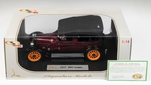 REO: A Signature models 1:18 scale 1917 REO touring model, a unique piece that was released by the Crawford Museum in Ohio, product model number 18105