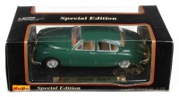 JAGUAR: A Maisto 1:18 scale 1959 Jaguar Mark II model, product model number 31833