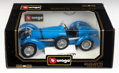 29 · BUGATTI: A Bburago 1:18 scale 1934 Bugatti type 59 model, product model number 3005