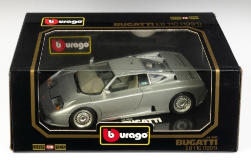 BUGATTI: A Bburago 1:18 scale 1991 Bugatti EB110 model, product model number 3045
