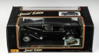 CITROEN: A Maisto 1:18 scale 1952 Citroen 15CV 6 cyl model, model number 31821