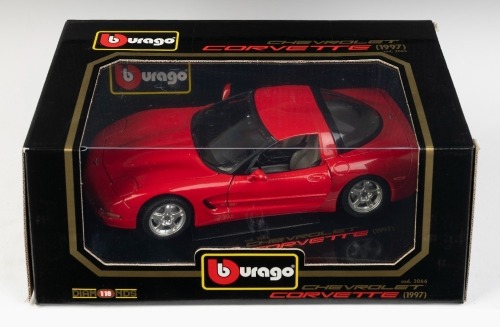 CHEVROLET: A Bburago 1:18 scale 1997 Chevrolet Corvette model, model number 3066