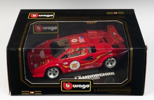 LAMBORGHINI: A Bburago 1:18 scale 1988 Lamborghini Countach model, in full spirit of Le Mans livery, model number 3037
