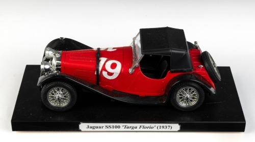 JAGUAR: A 1:18 scale Bburago 1937 Jaguar SS100 Targa Florio, red #19