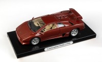 LAMBORGHINI: A 1:18 scale Bburago 1990 Lamborghini Diablo - 2