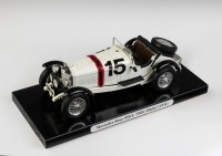 MERCEDES: A 1:18 scale Bburago 1931 Mercedes-Benz SSKL (Mille Miglia) - 2