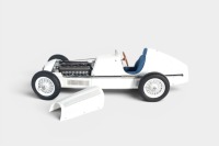 MERCEDES: A highly detailed CMC 1:18 scale 1934 Mercedes-Benz W25 (#M-065), limited edition (2315 of 3000) in white paintwork, in original box - 2