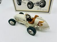 MIDGET SPRINT CAR: A 1:18 scale model by GMP of the Lloyd Axel #5 Foster Auto Supply Offenhauser Midget Sprint Car with original box [Location: Sydney] - 5