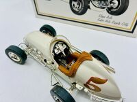 MIDGET SPRINT CAR: A 1:18 scale model by GMP of the Lloyd Axel #5 Foster Auto Supply Offenhauser Midget Sprint Car with original box [Location: Sydney] - 6