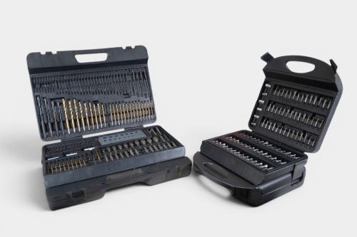 392 · DRILL BITS / PLANER: Two drill bit sets and one Ozito planer, lot also includes one unused 12 QT oil drain pan