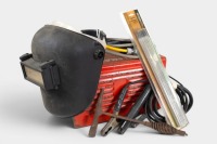 WELDER: An Arlec Weldmate 140 portable arc welder, 240V 50Hz 3.2 KVA, with mask and packet of electrodes