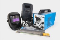 WELDER: A Cigweld portable welder, Model No.620465, with welding electrodes and two masks