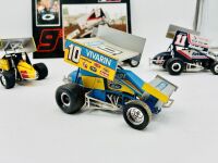 SPRINT CARS: Four 1:24 scale sprint cars by Racing Champions and GMP together with a Kasey Kahne Racing sign [Location: Sydney] - 8