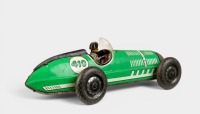 LOUIS MARX & CO: A circa 1930s Louis Marx & Co (UK) tinplate clockwork race car with driver, 29cm long - 2