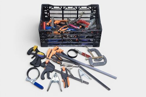 357 · CLAMPS: A tray of assorted clamps of different styles & sizes