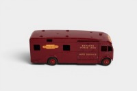 DINKY: A c1953 Dinky Toys (Meccano Ltd) Maudslay Marathon Horse Box horse transport vehicle, model No.581, in original box - 4