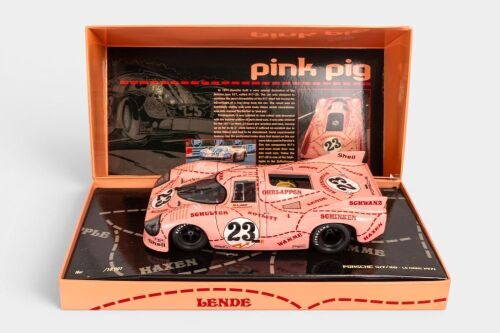PORSCHE: A Minichamps limited edition (2350/10001) 1:18 scale 1971 Le Mans Porsche 917/20 'Pink Pig'
