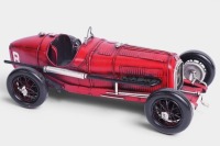 RACING CAR: A metal hand made 1920s style Alfa Romeo looking racing car model (RD002), 30cm long