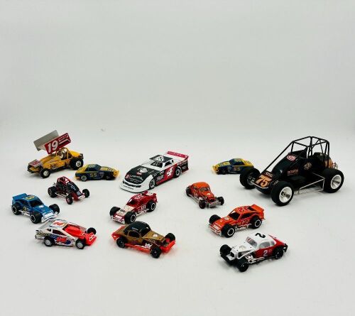 401 · SPEEDWAY: A group of 13 speedway models in various scales [Location: Sydney]