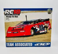 DIRT LATE MODEL: A 1:18 scale RTR electric 4WD RC car by Team Associated of a dirt late model race car with original packaging [Location: Sydney] - 11