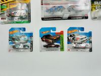 MODEL CARS: A group of 1:64 scale model cars by Johnny Lightning, Hot Wheels, Jada and Matchbox [Location: Sydney] - 7