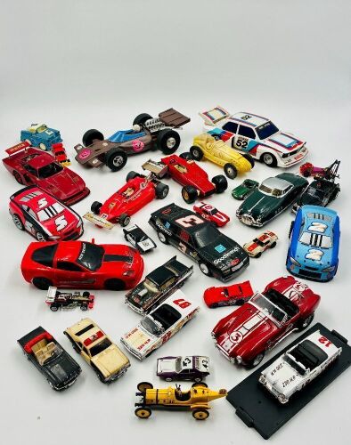 MODEL CARS: A large group of miscellaneous model cars in various scales [Location: Sydney]