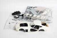 TOYOTA: A Gunze Sangyo 1:20 scale 1969 Toyota 2000GT MF-10 model kit in box - 2