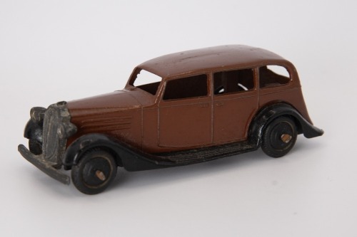 DINKY TOYS: 30d Vauxhall 1946-50, Brown/Black