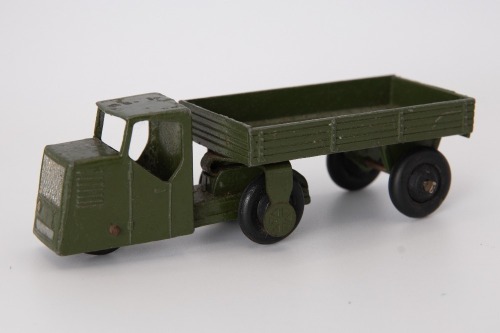DINKY TOYS: 33w Mechanical Horse & open wagon 1947-54