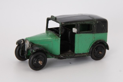DINKY TOYS: 36g Taxi with Driver 1947-50