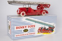 ATLAS/DINKY TOYS: 32D Delahaye Fire Engine, mint boxed with all inserts & instructions
