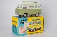 CORGI TOYS: 420 Ford Thames 'Airborne' Caravan