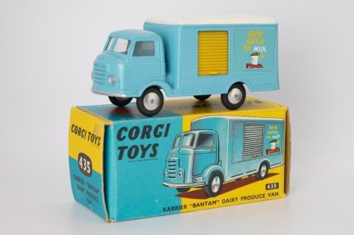 CORGI TOYS: 435 Karrier Bantam Dairy Produce Van 1962-63