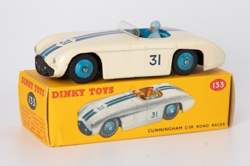 DINKY TOYS: 133 Cunningham C-5R Road Racer