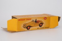 DINKY TOYS: 102 MG TF Midget, touring version, 1957-60 - 4