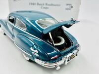 BUICK ROADMASTER: A 1:24 scale model by Danbury Mint of the 1948 Buick Roadmaster Coupe [Location: Sydney] - 6
