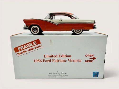 FORD FAIRLANE VICTORIA: A 1:24 scale model by Danbury Mint of the 1956 Ford Fairlane Victoria with original packaging [Location: Sydney]