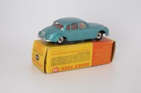 DINKY TOYS: 146 Daimler 2.5 Litre V8 1963-67 - 2
