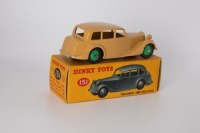 DINKY TOYS: 151 Triumph 1800 Saloon - 2