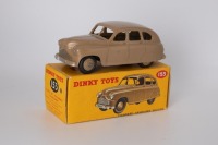 DINKY TOYS: 153 Standard Vanguard Saloon 1954-6