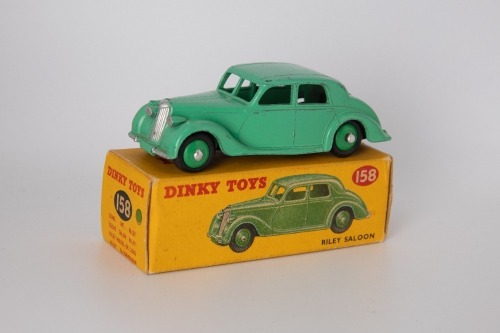 DINKY TOYS: 158 Riley Saloon 1954-55