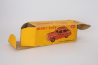 DINKY TOYS: 161 Austin Somerset c1954 - 4