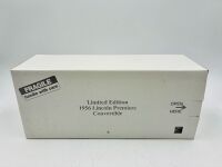 LINCOLN PREMIERE: A 1:24 scale model by Danbury Mint of the 1956 Lincoln Premiere Convertible [Location: Sydney] - 18