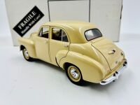 HOLDEN FX: A 1:24 scale model by Trax of the 1948-1953 Holden 48-215 with original packaging [Location: Sydney] - 5