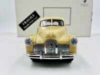 HOLDEN FX: A 1:24 scale model by Trax of the 1948-1953 Holden 48-215 with original packaging [Location: Sydney] - 9