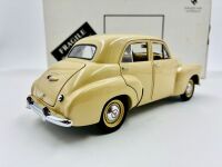 HOLDEN FX: A 1:24 scale model by Trax of the 1948-1953 Holden 48-215 with original packaging [Location: Sydney] - 10