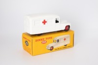 DINKY TOYS: 253 Daimler Ambulance 1954-1964 - 2